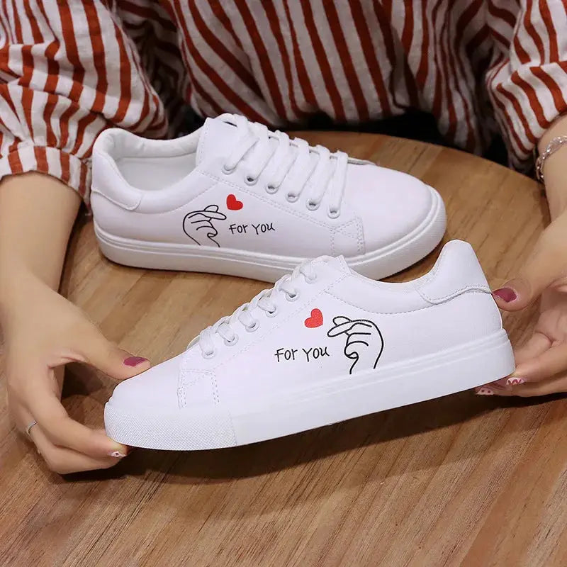 Zapatillas De correr transpirables blancas a la moda para Mujer, nuevas zapatillas informales con cordones y flores bordadas para primavera y otoño MedSurgery Store For Digital Health