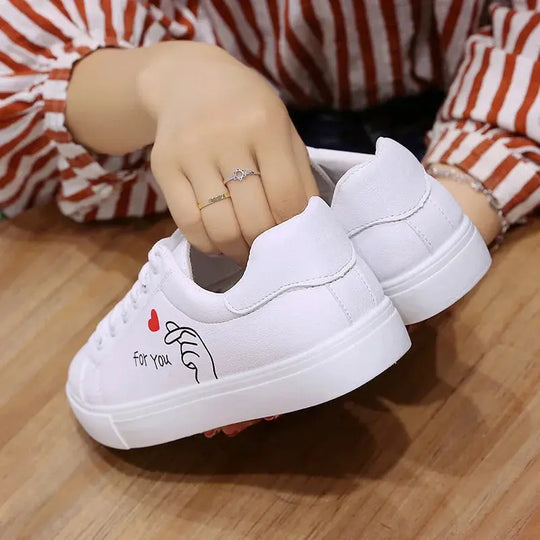 Zapatillas De correr transpirables blancas a la moda para Mujer, nuevas zapatillas informales con cordones y flores bordadas para primavera y otoño MedSurgery Store For Digital Health