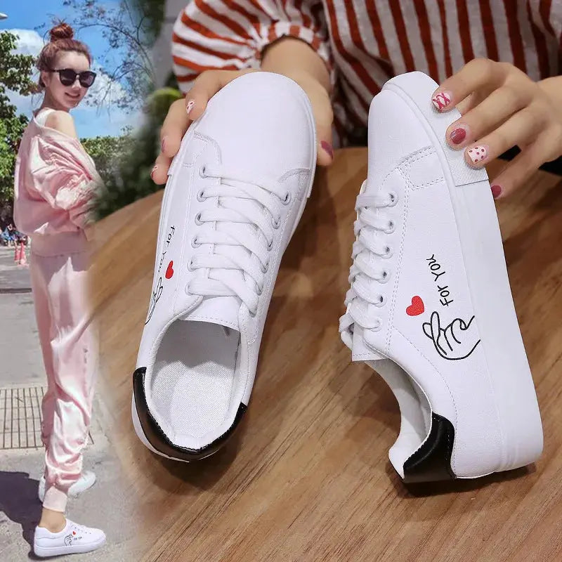 Zapatillas De correr transpirables blancas a la moda para Mujer, nuevas zapatillas informales con cordones y flores bordadas para primavera y otoño MedSurgery Store For Digital Health
